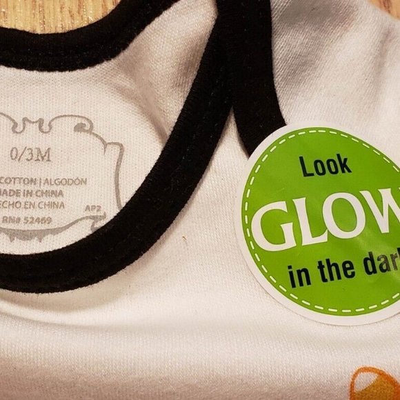 Baby Boys Bodysuits Lot of 4  Size: 0-3 Months  Circo Puma Disney - Picture 9 of 14